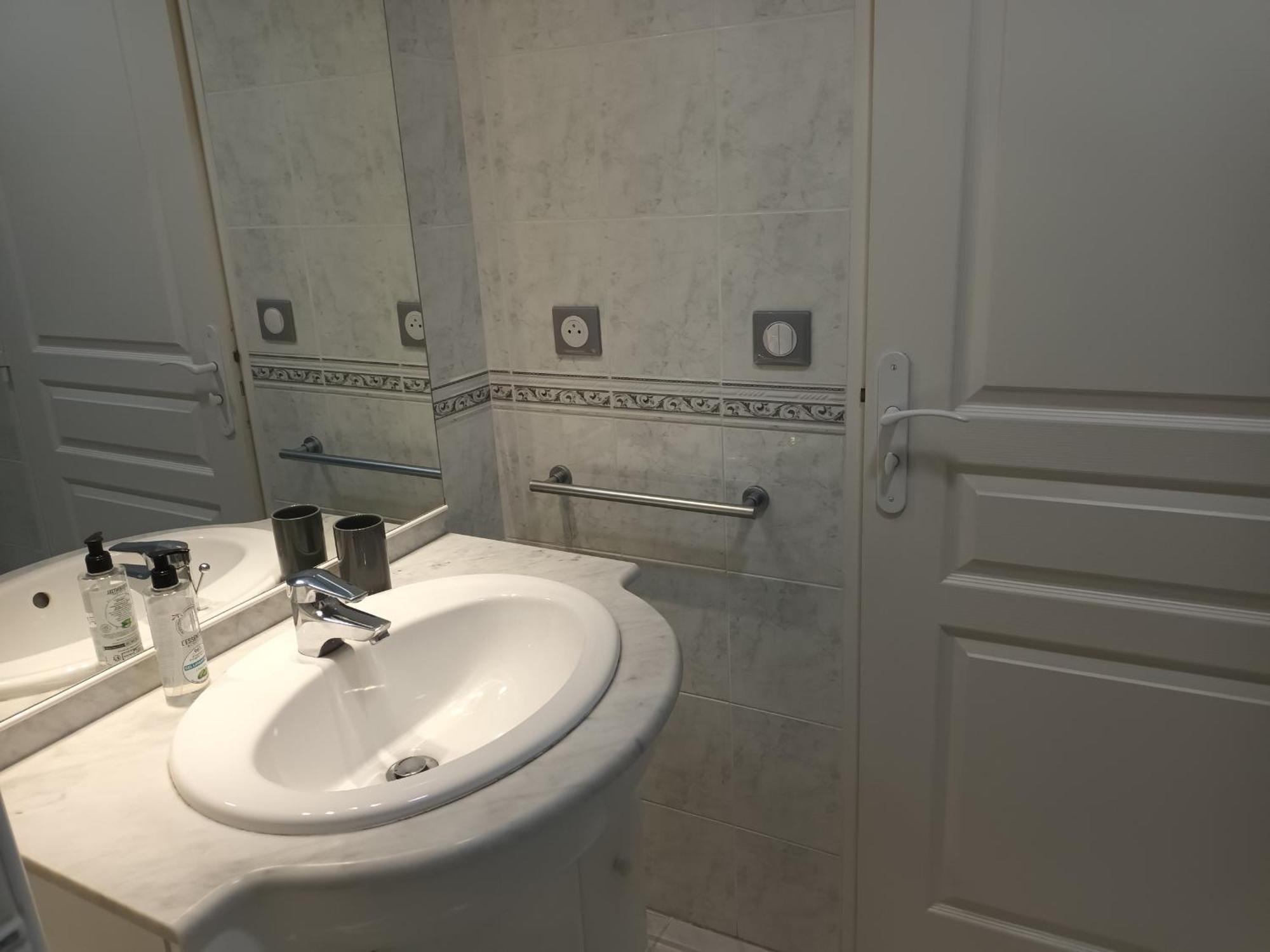 Апартаменты Appart. 2* A Hendaye, Proche Centre, Parking Privatif - Fr-1-239-777 Экстерьер фото